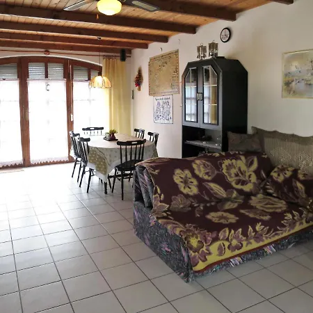 Arvacska By Interhome